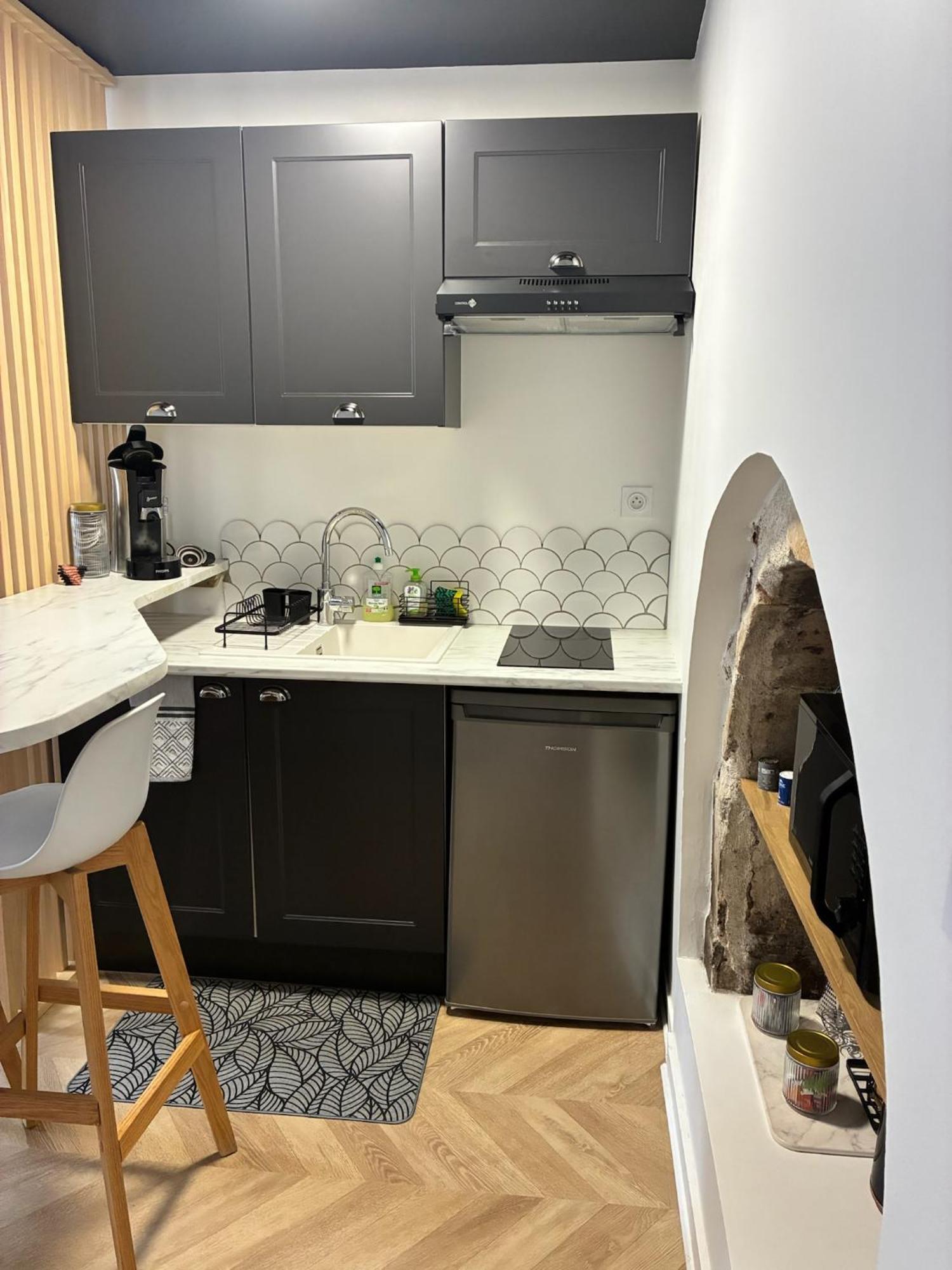 Le Studio Haslay Seraucourt En Plein Coeur De Ville De Bourges - Charme De L Ancien Et Confort Contemporain Luaran gambar